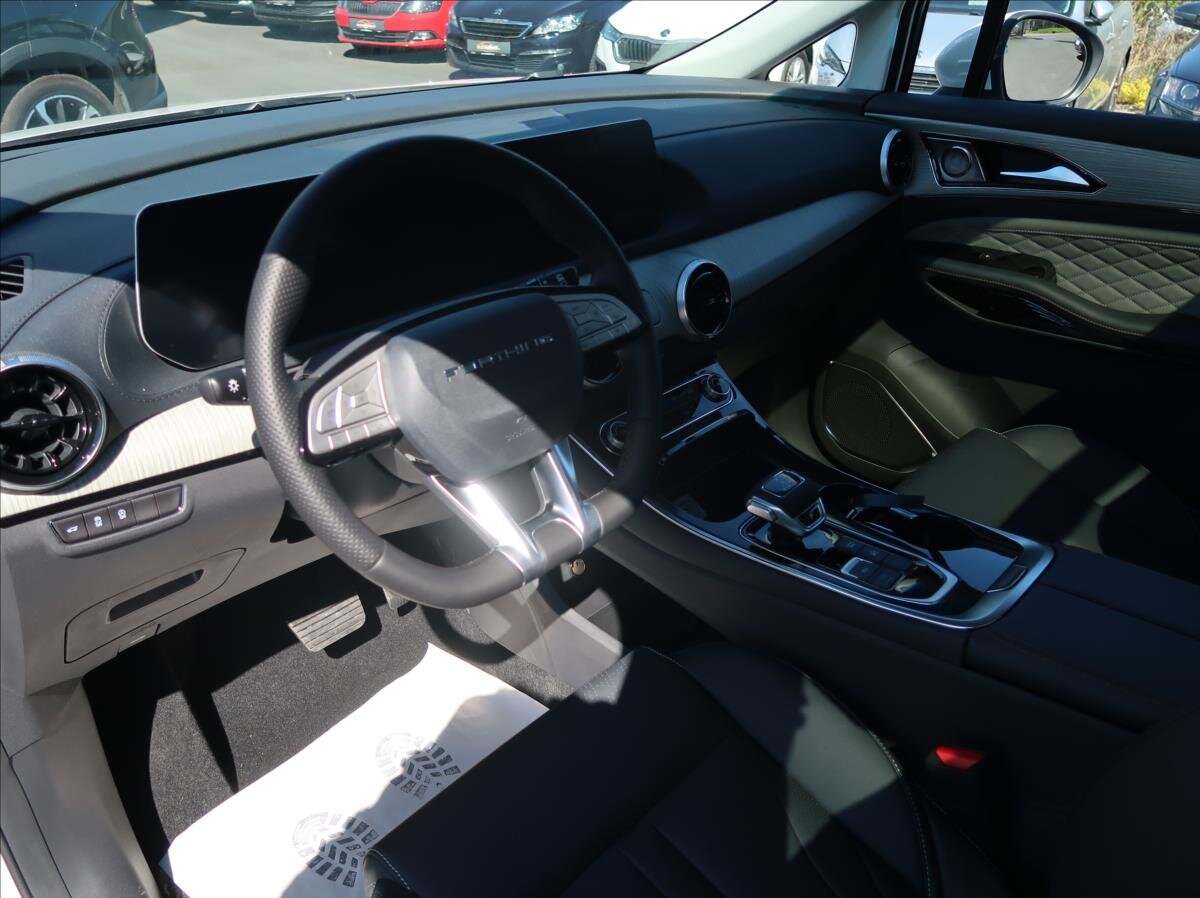 Dongfeng U-Tour MPV 1,5 l 130 kw