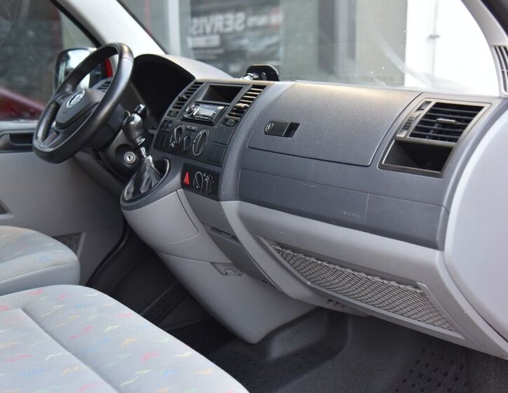 Volkswagen Transporter 17