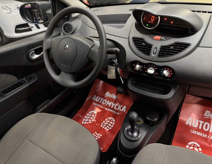 Renault Twingo Hatchback 1,1 l 55 kw