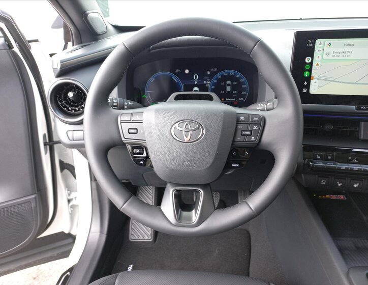 Toyota C-HR CUV / Crossover 1,8 l 72 kw