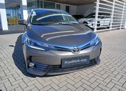 Toyota Corolla Sedan / Limuzína 1,6 l 97 kw