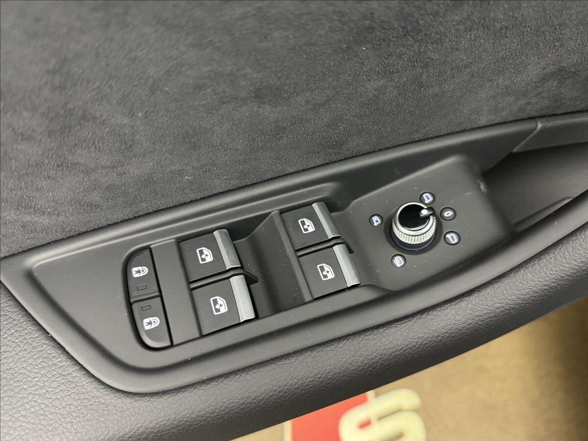 Audi A4 Kombi 2,0 l 150 kw