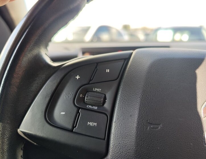 Citroën C4 Cactus Hatchback 1,2 l 60 kw