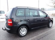 Volkswagen Touran Kombi 2,0 l 100 kw
