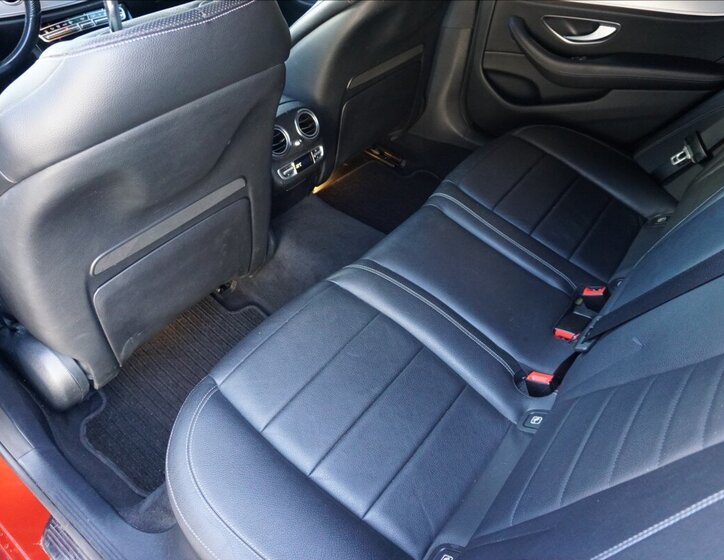 Mercedes-Benz Třídy E 17