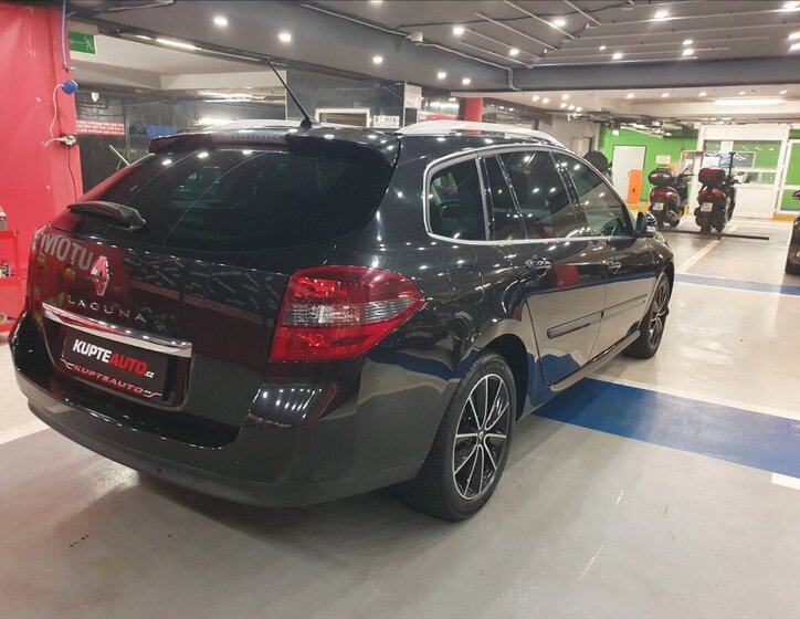 Renault Laguna Kombi 2,0 l 103 kw