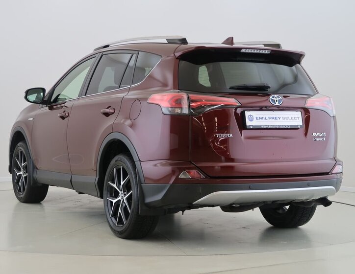 Toyota RAV4 SUV / Terénní 2,5 l 114 kw