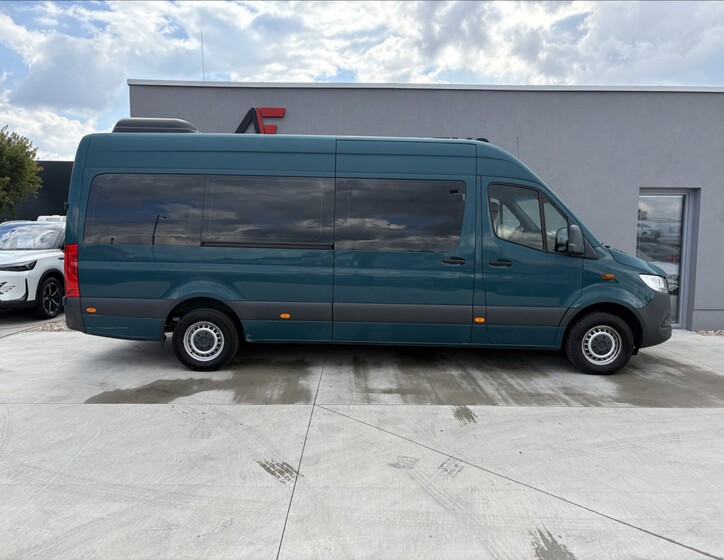 Mercedes-Benz Sprinter 7