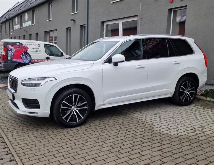 Volvo XC90 6
