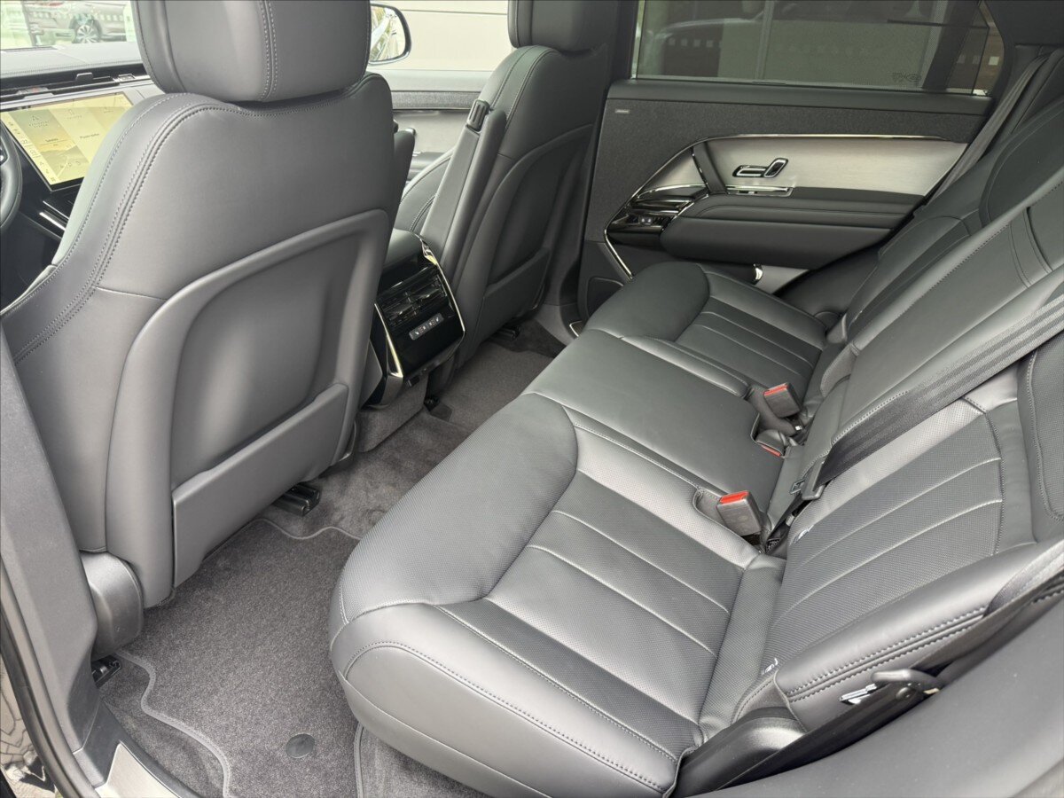 Land Rover Range Rover Sport SUV / Terénní 3,0 l 184 kw