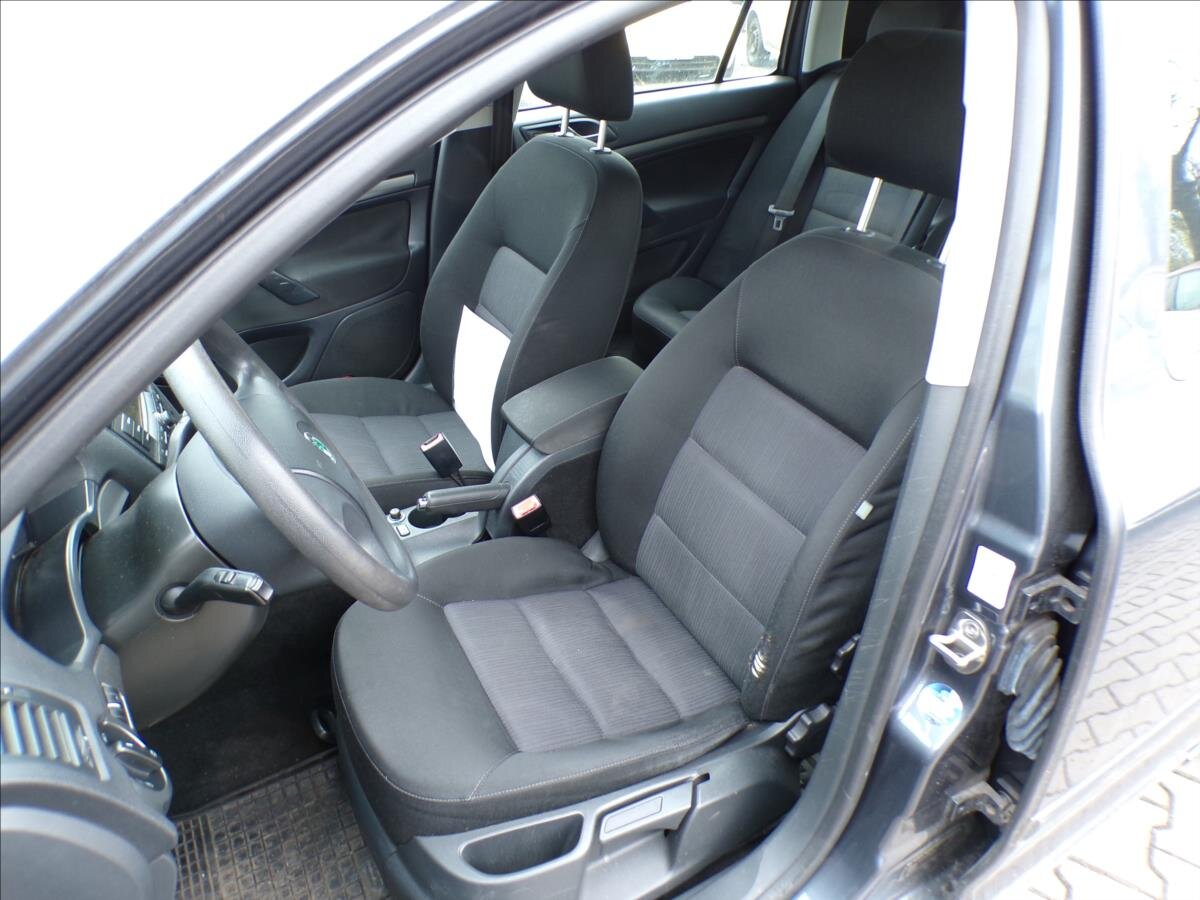 Škoda Octavia Kombi 2,0 l 103 kw