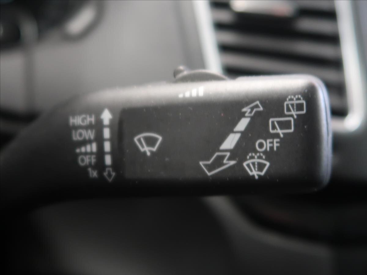 Volkswagen Sharan MPV 2,0 l 110 kw