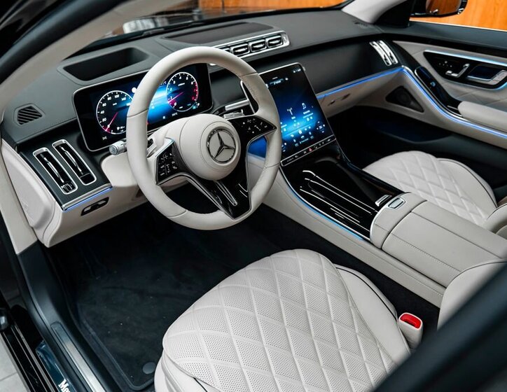 Mercedes-Benz Třídy S Sedan 4,0 l 370 kw