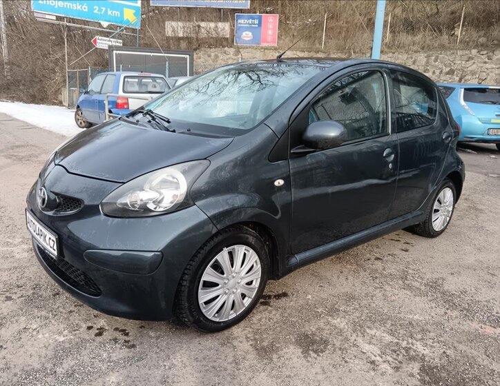 Toyota Aygo Hatchback 998,0 50 kw