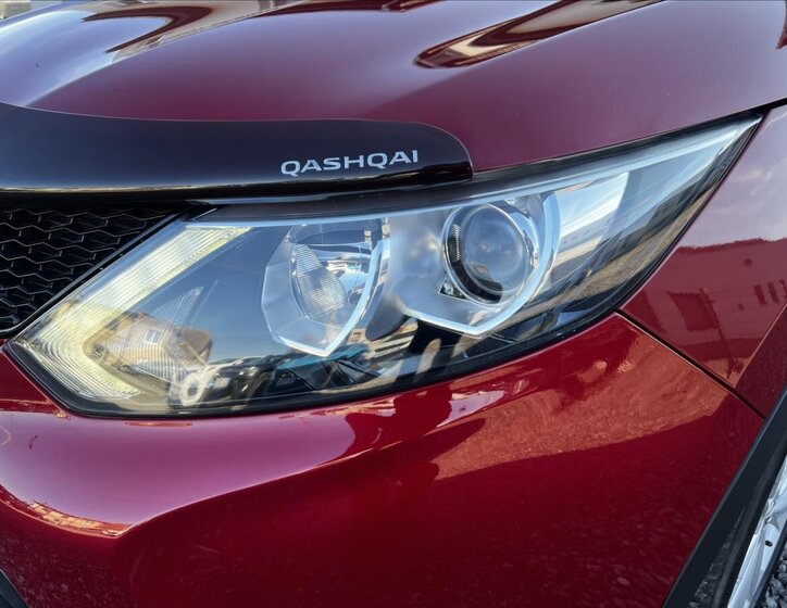 Nissan Qashqai SUV / Terénní 1,2 l 85 kw