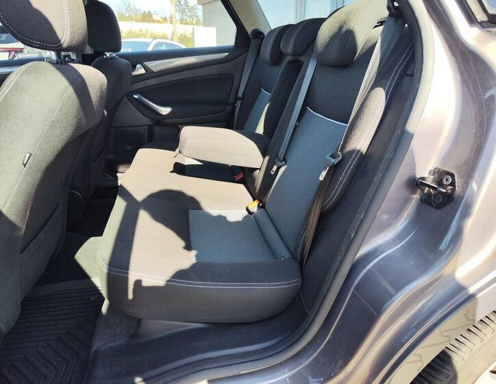 Ford Mondeo Kombi 1,6 l 118 kw