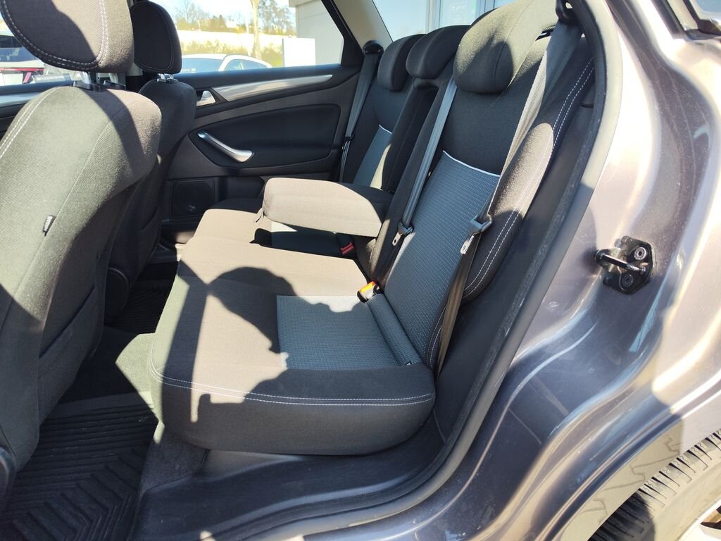 Ford Mondeo Kombi 1,6 l 118 kw