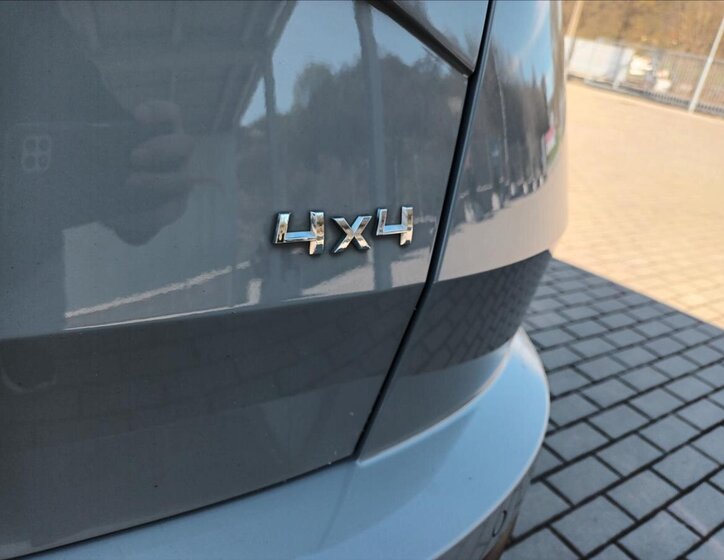 Škoda Karoq SUV / Terénní 2,0 l 110 kw