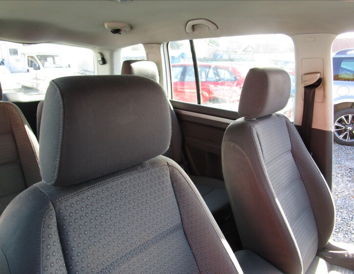 Volkswagen Touran 18