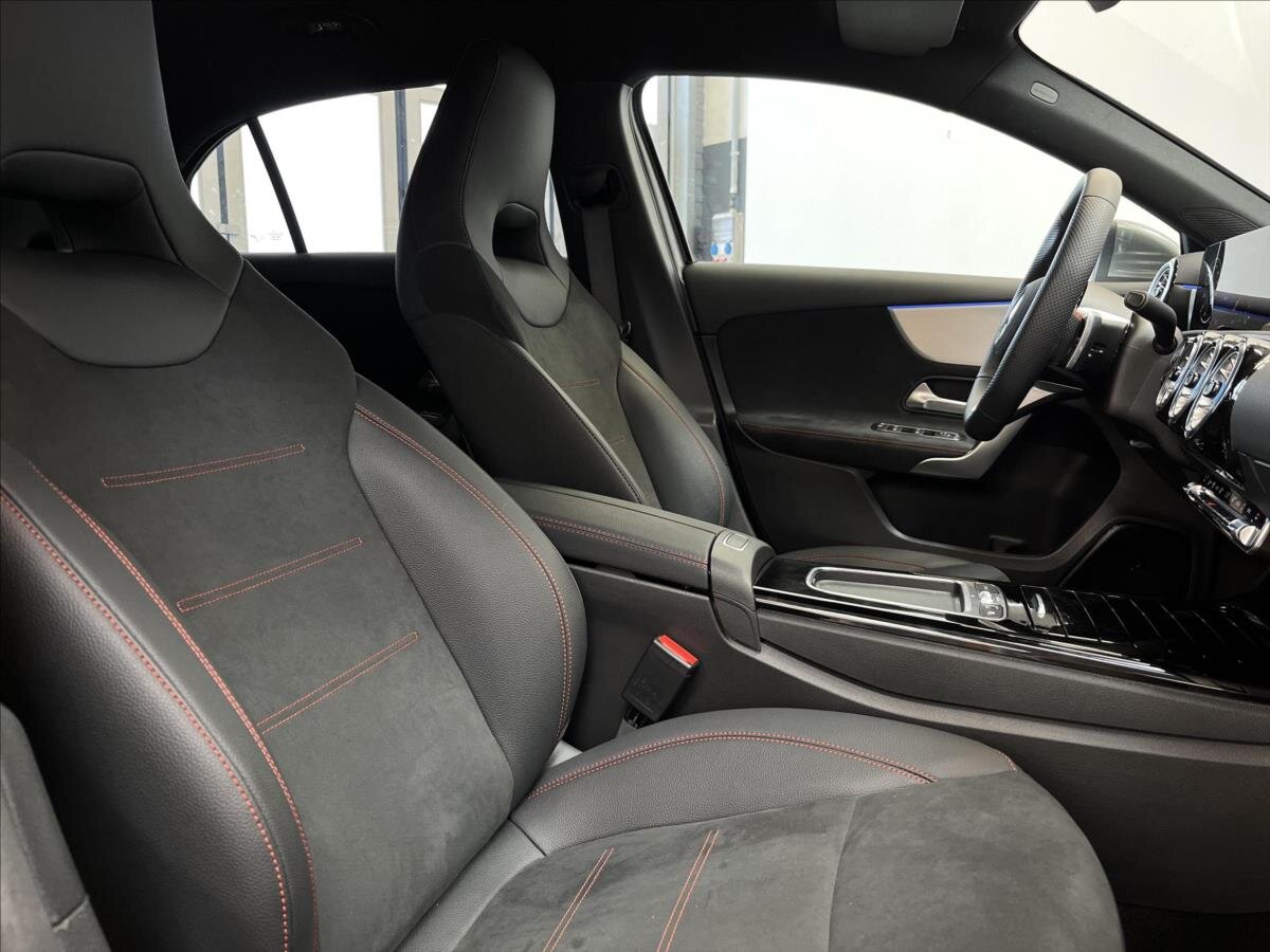 Mercedes-Benz Třídy A Hatchback 2,0 l 110 kw