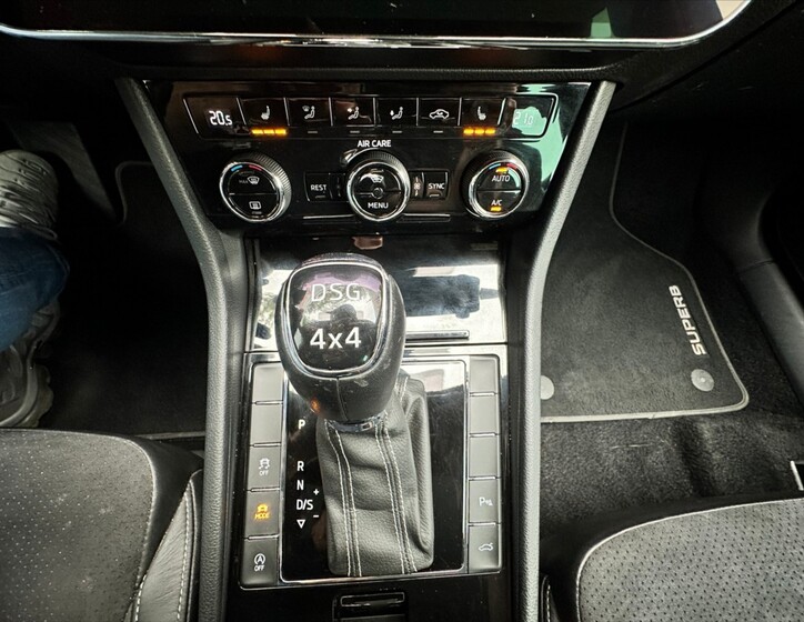 Škoda Superb 23