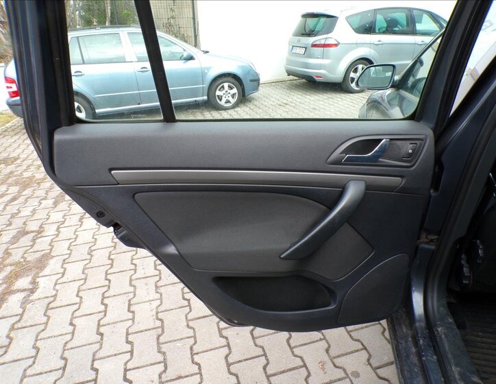 Škoda Octavia Kombi 2,0 l 103 kw
