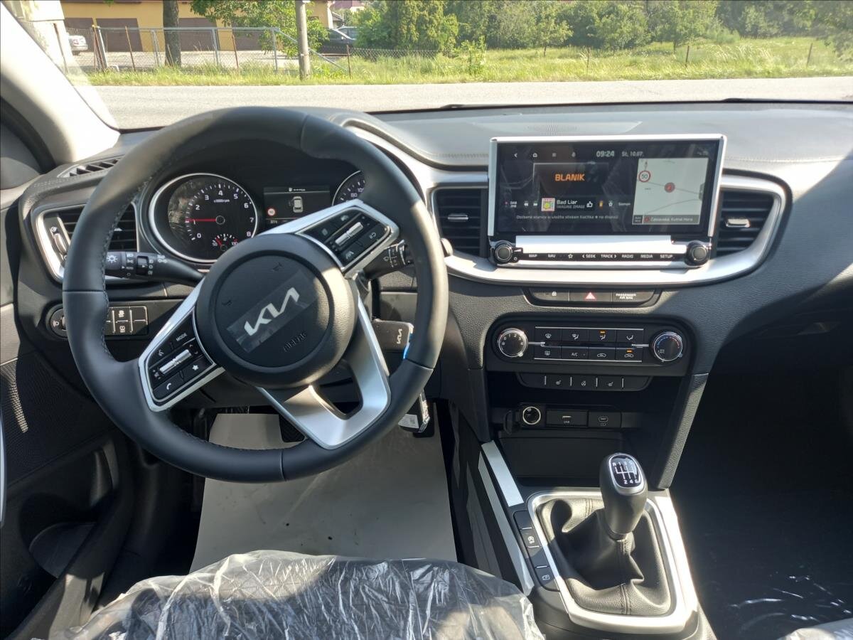 KIA Ceed Hatchback 998,0 73 kw