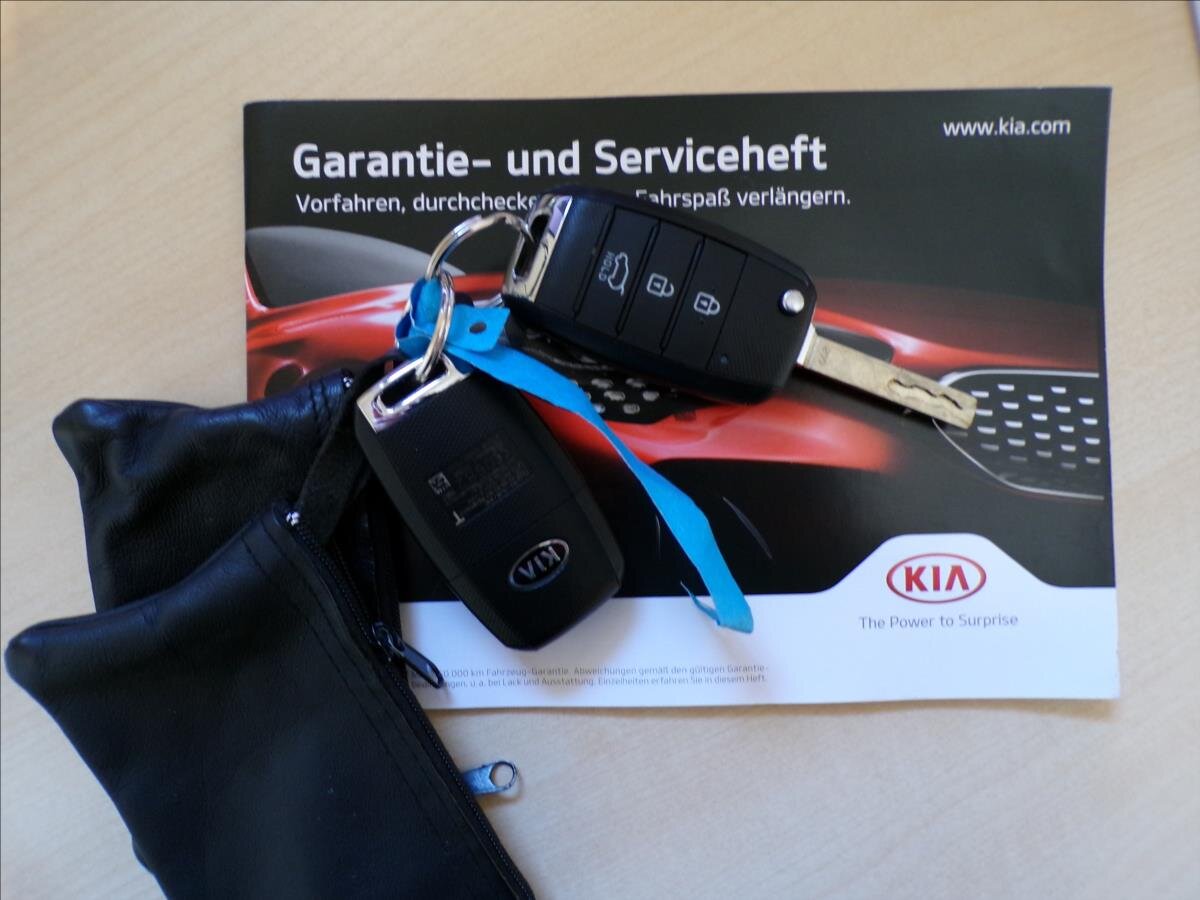 KIA Picanto Hatchback 998,0 49 kw