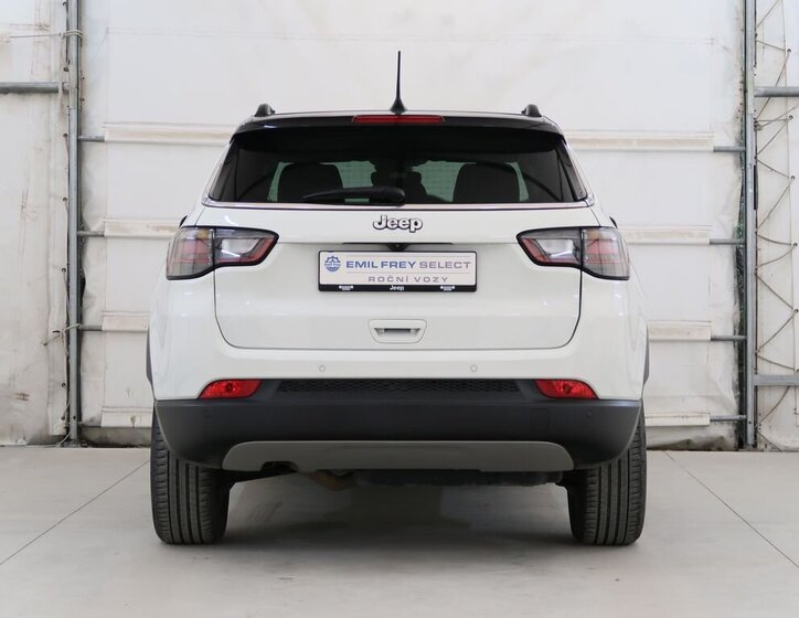 Jeep Compass SUV / Terénní 1,6 l 96 kw