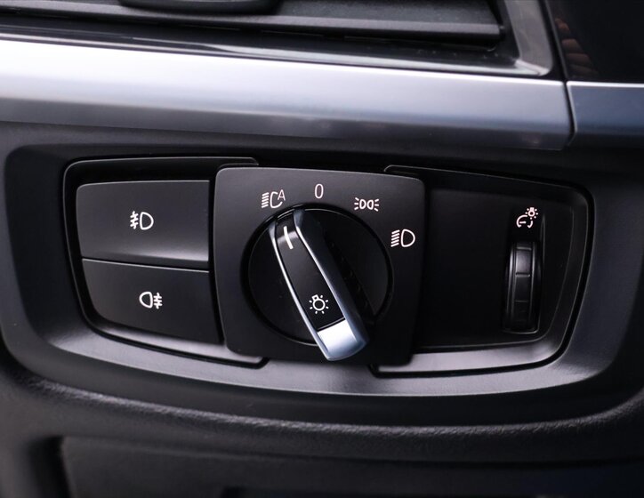 BMW X6 SUV / Terénní 3,0 l 190 kw