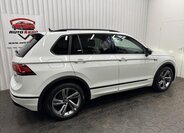 Volkswagen Tiguan 9