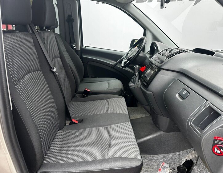 Mercedes-Benz Vito Kombi 2,1 l 120 kw