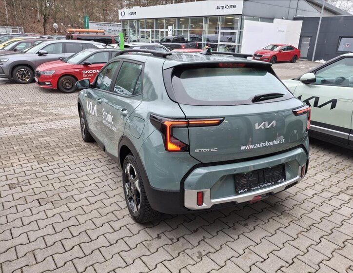 KIA Ostatní 6
