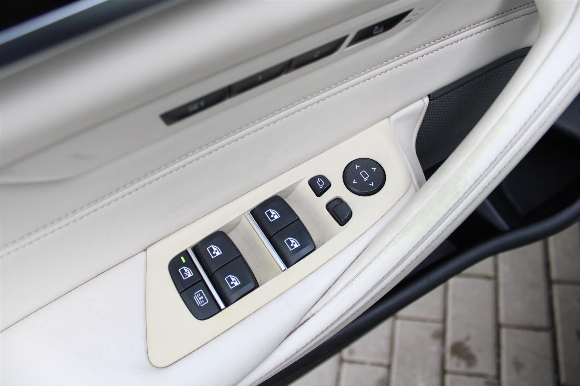 BMW Řada 5 Sedan / Limuzína 3,0 l 250 kw