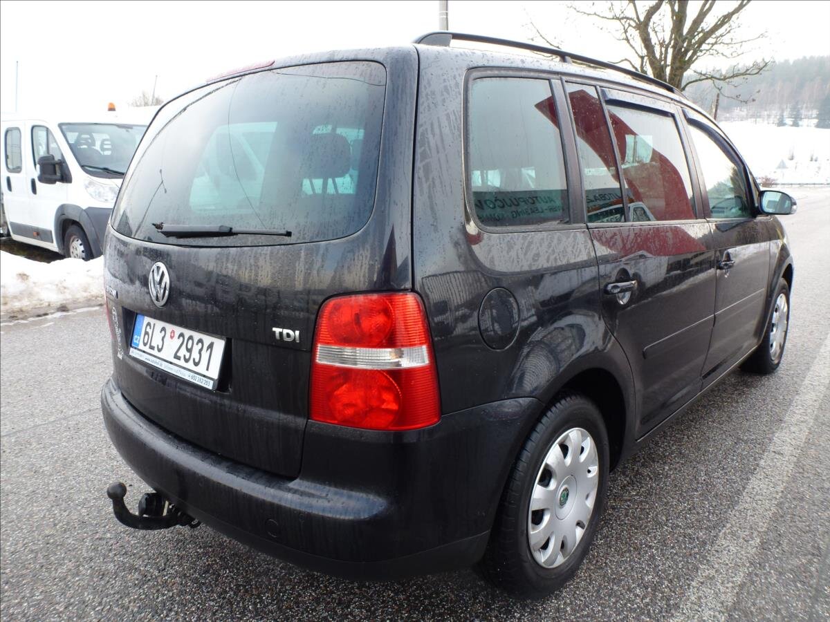 Volkswagen Touran Kombi 2,0 l 100 kw