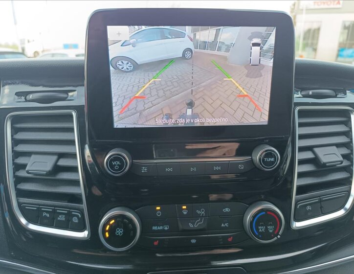 Ford Tourneo Custom MPV 2,0 l 125 kw