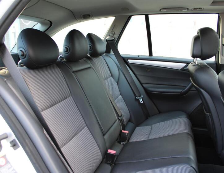 Mercedes-Benz Třídy C 32