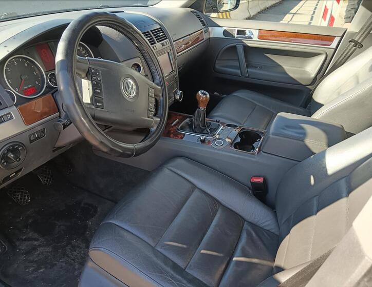 Volkswagen Touareg 18