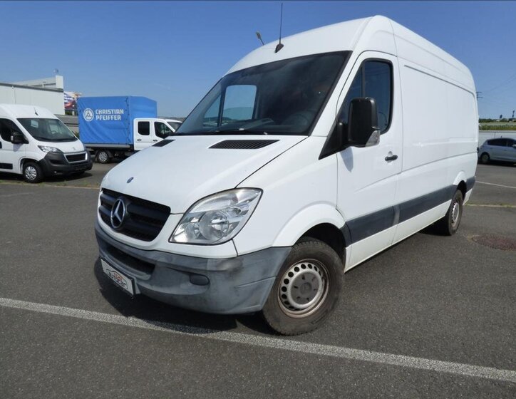 Mercedes-Benz Sprinter 7