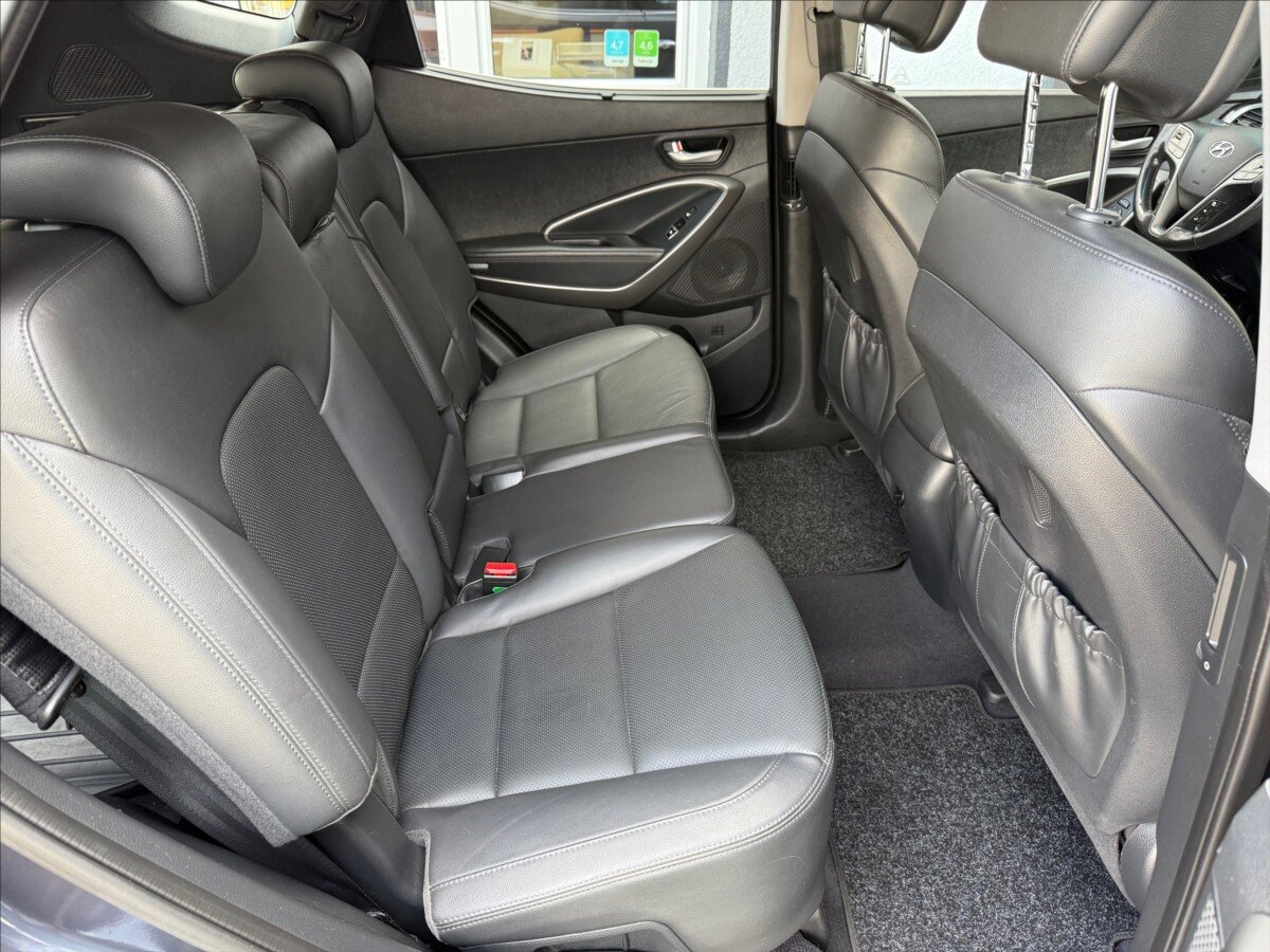 Hyundai Santa Fe SUV / Terénní 2,2 l 145 kw