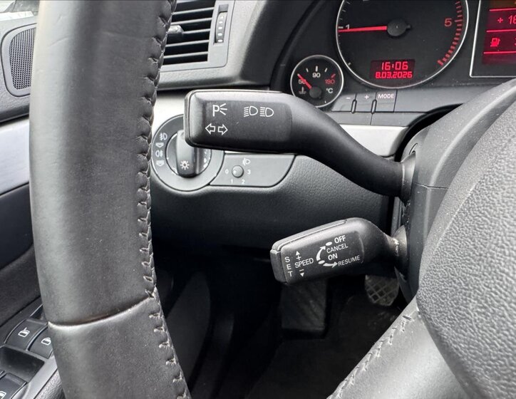 Audi A4 Kombi 2,0 l 103 kw