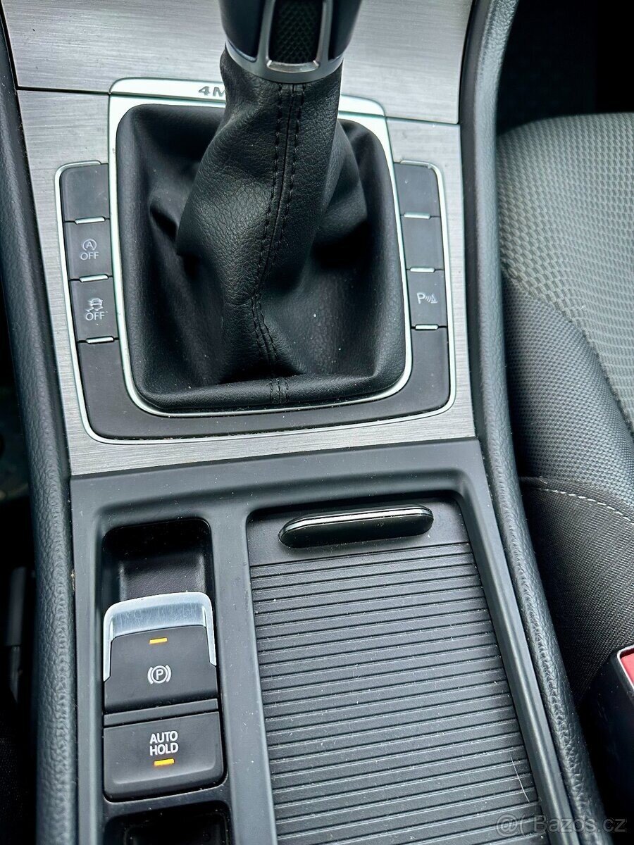 Volkswagen Golf Kombi 1,6 l 77 kw