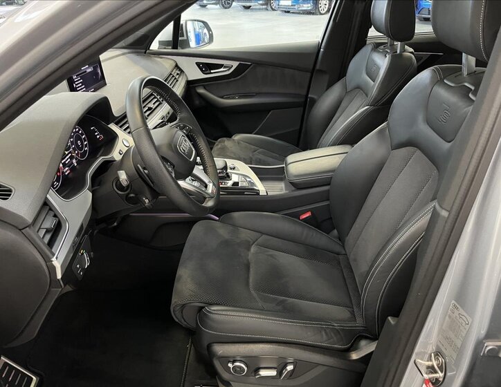 Audi Q7 20