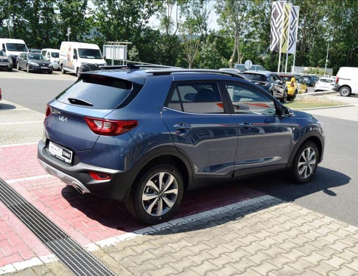 KIA Stonic 3