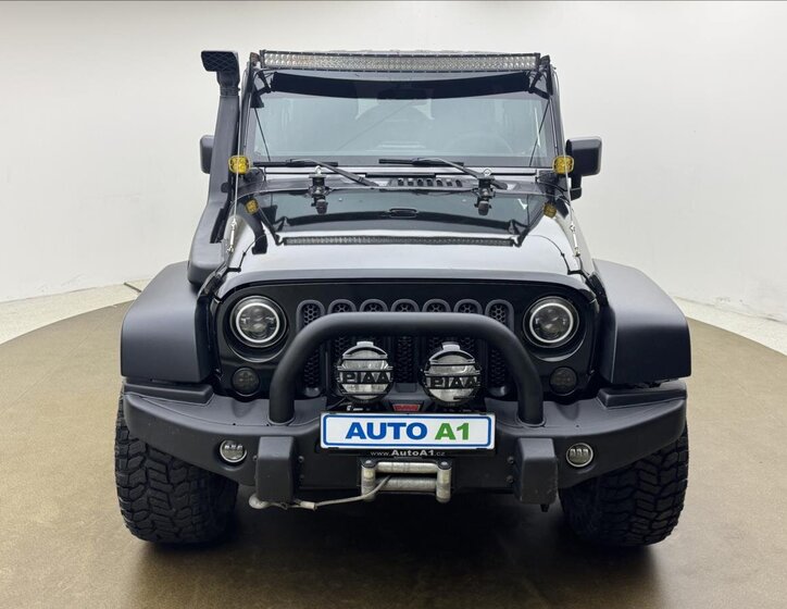 Jeep Wrangler SUV 3,6 l 209 kw