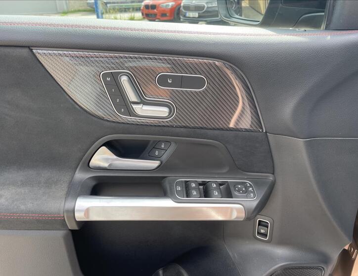 Mercedes-Benz GLB 34