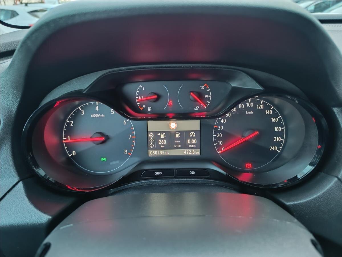 Opel Grandland X SUV / Terénní 1,2 l 96 kw