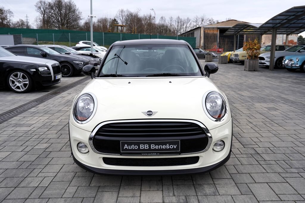 Mini Cooper Hatchback 1,5 l 100 kw