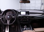 BMW X5 SUV / Terénní 4,4 l 423 kw