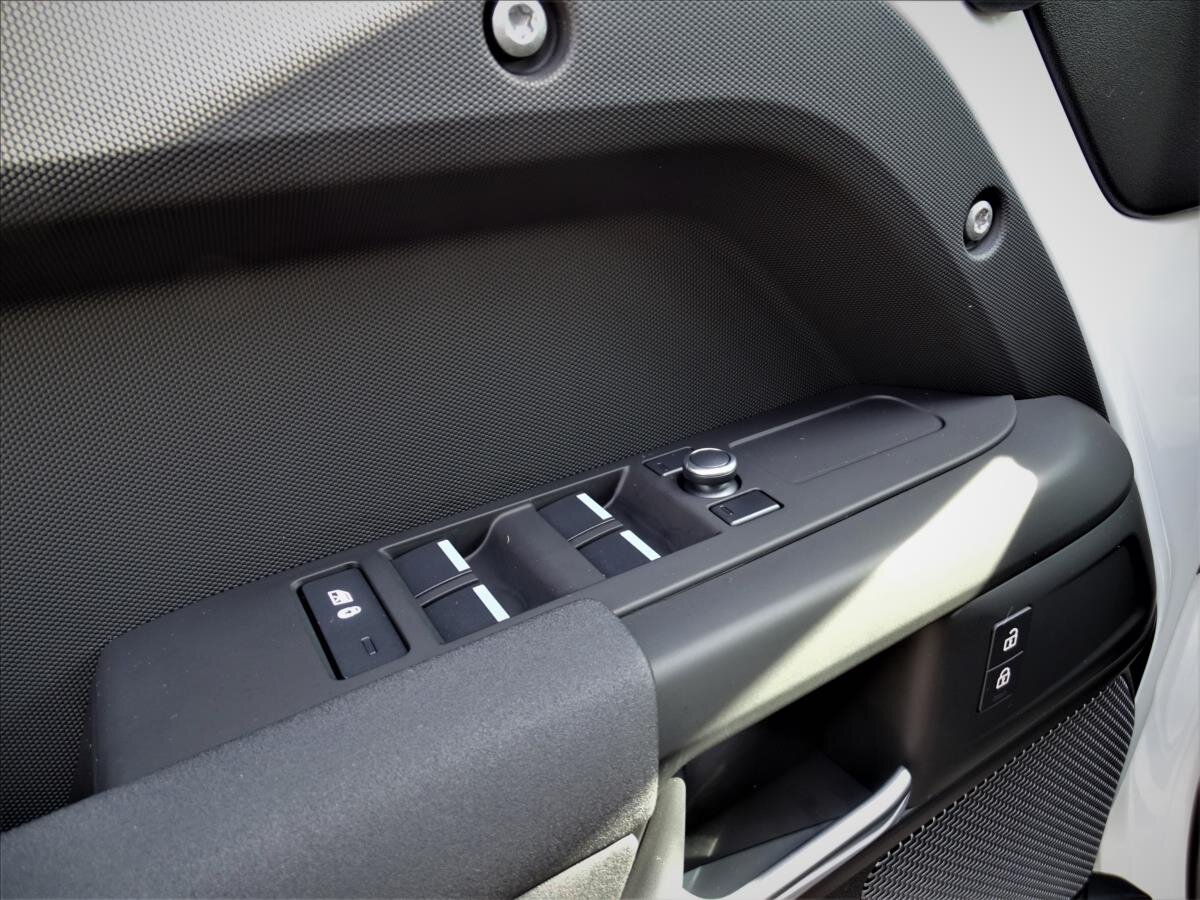 Land Rover Defender SUV 3,0 l 147 kw